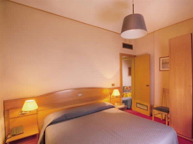 Hotel Desiderio Rome Luaran gambar